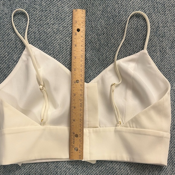 House of Harlow 1960 x Revolve White Crop Top Size Small - Picture 6 of 7